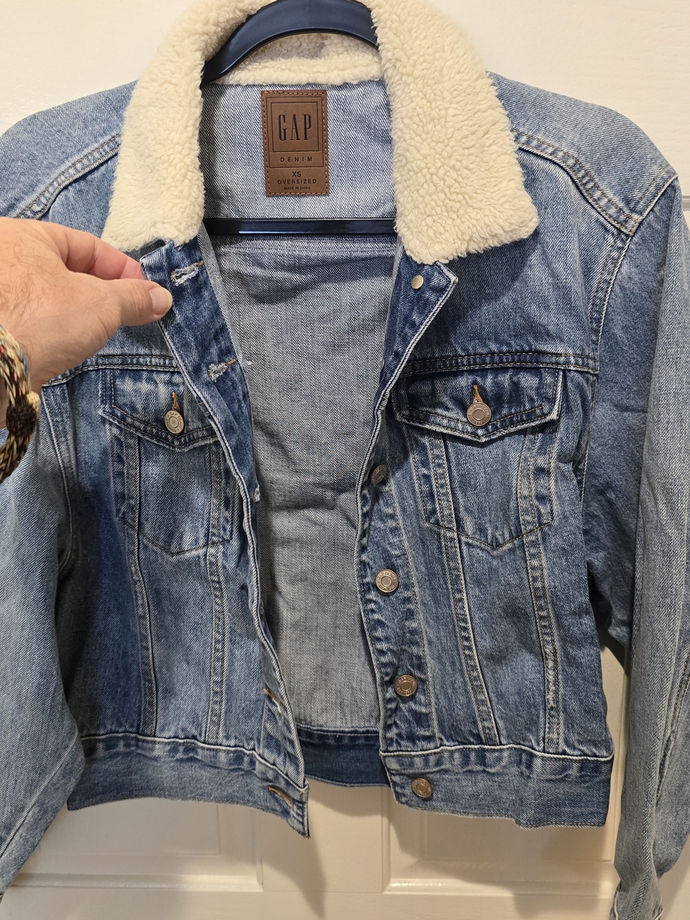 Gap Denim Sherpa Collar Jean Jacket Womens XS Oversized Light Wash Trucker - Picture 2 of 6